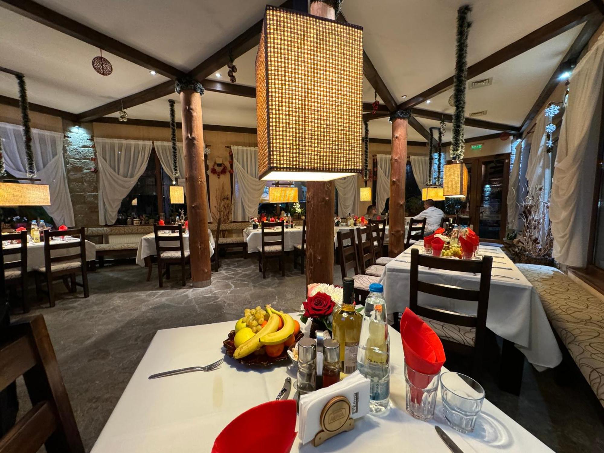Family Hotel Eterno Tsigov Chark Exterior photo