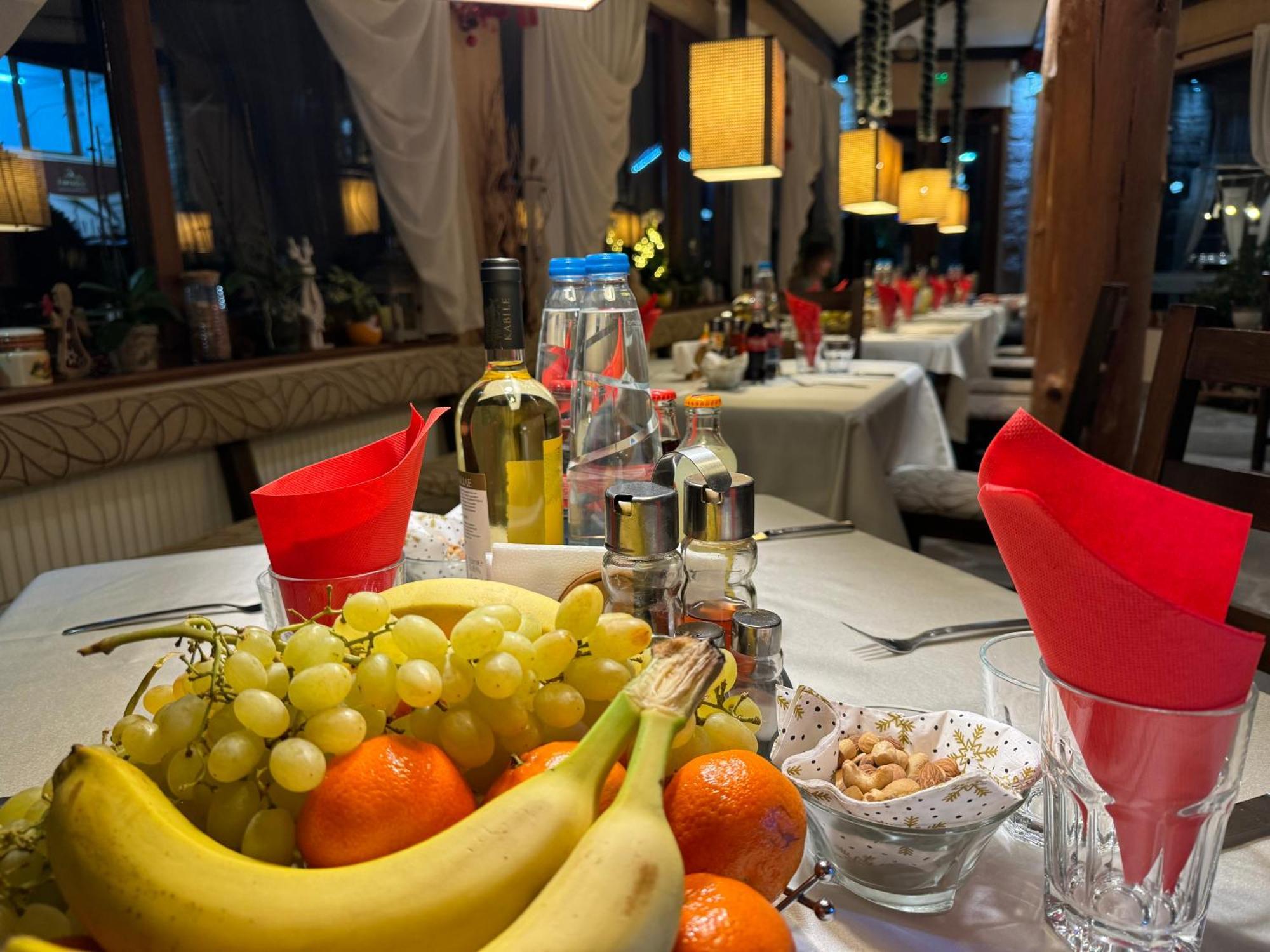 Family Hotel Eterno Tsigov Chark Exterior photo