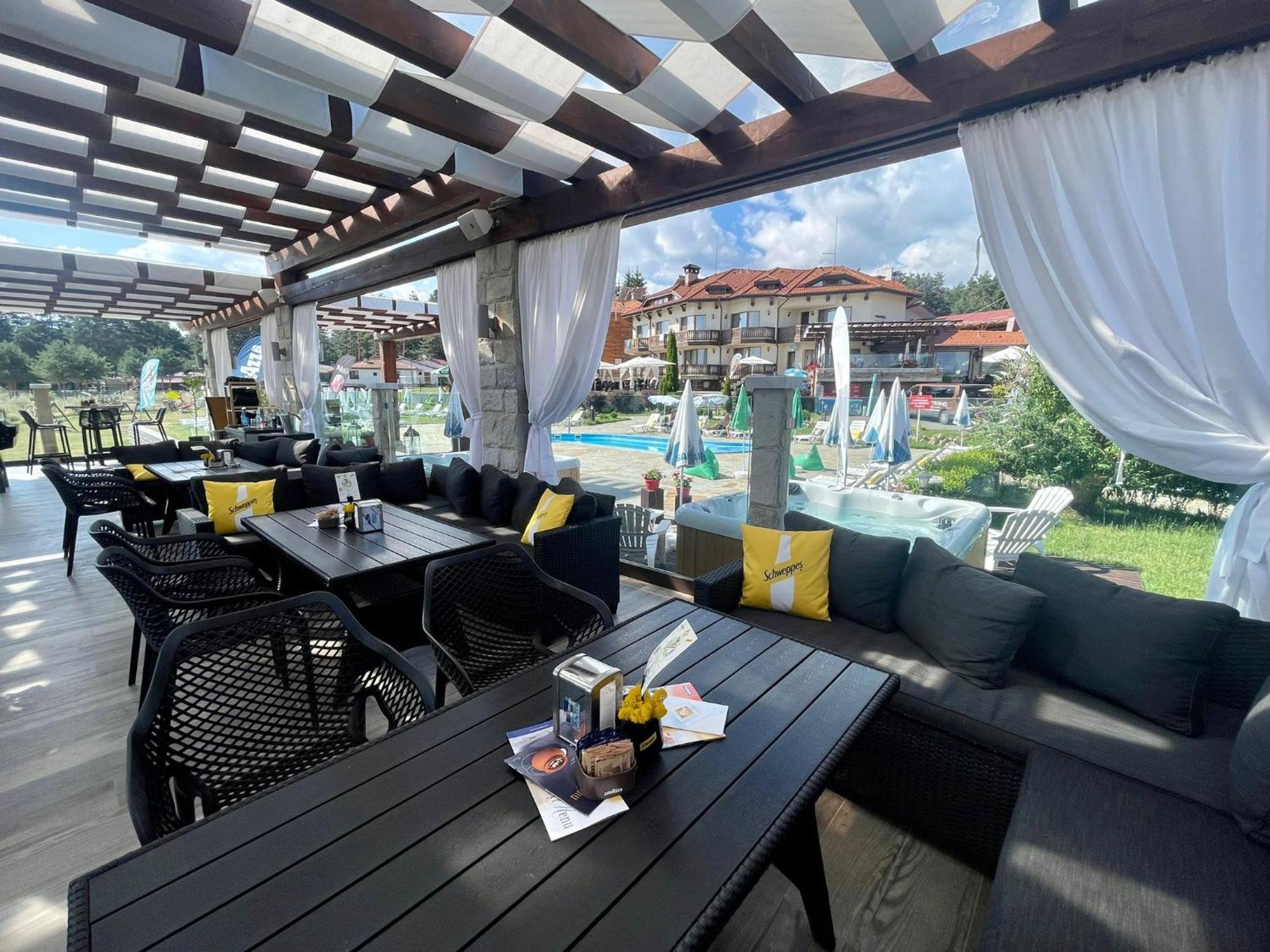 Family Hotel Eterno Tsigov Chark Exterior photo